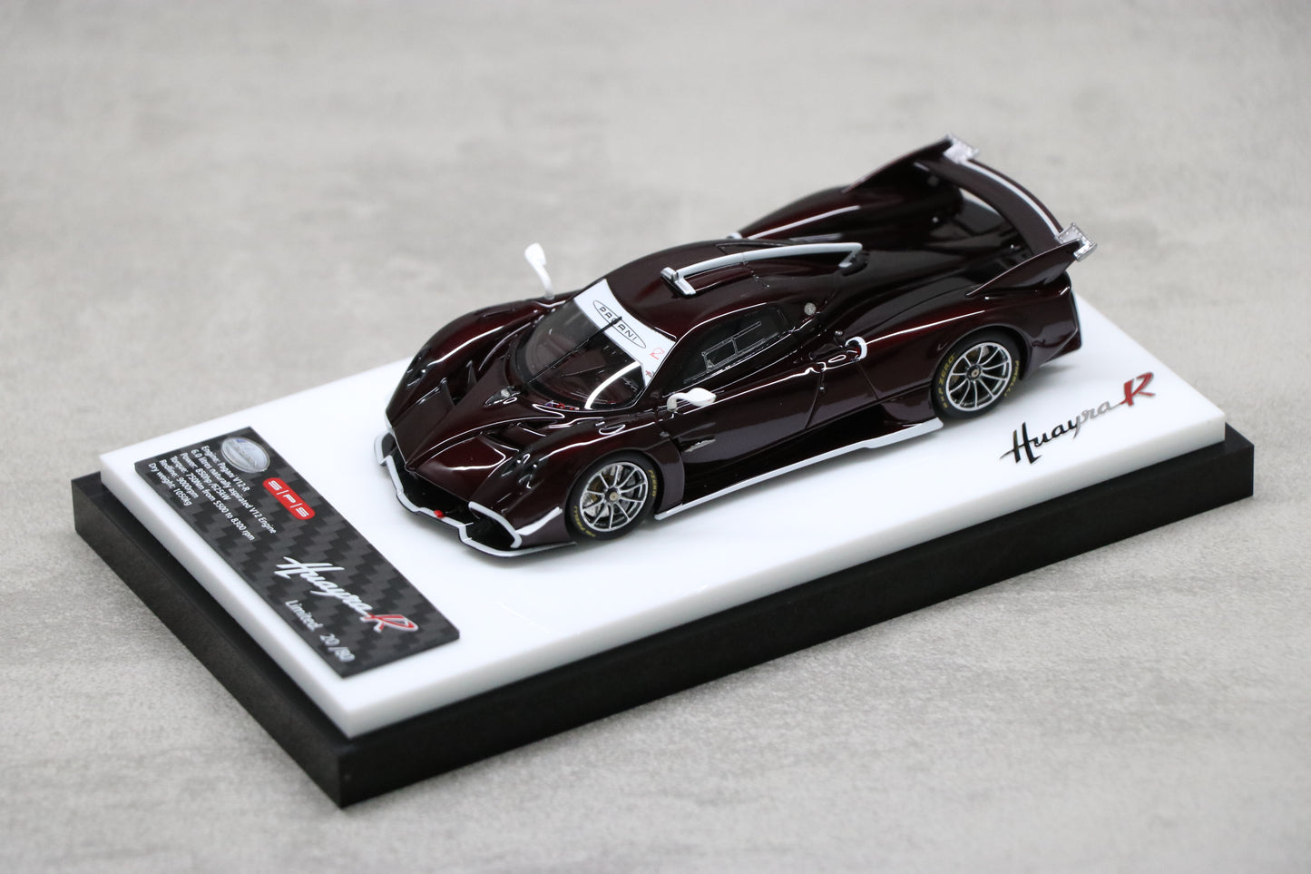Figart Model Pagani Huayra R in Full Red Carbon
