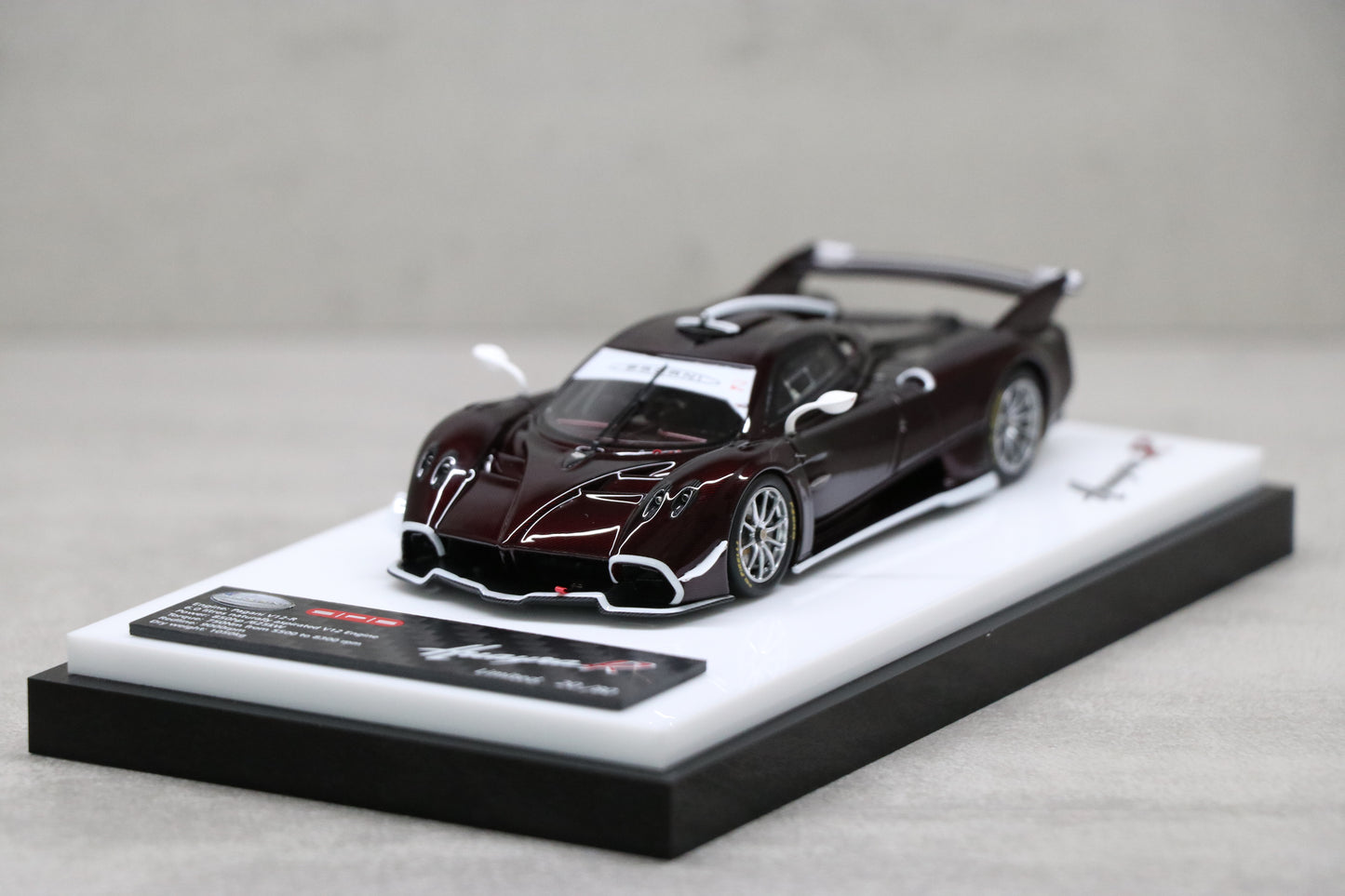 Figart Model Pagani Huayra R in Full Red Carbon