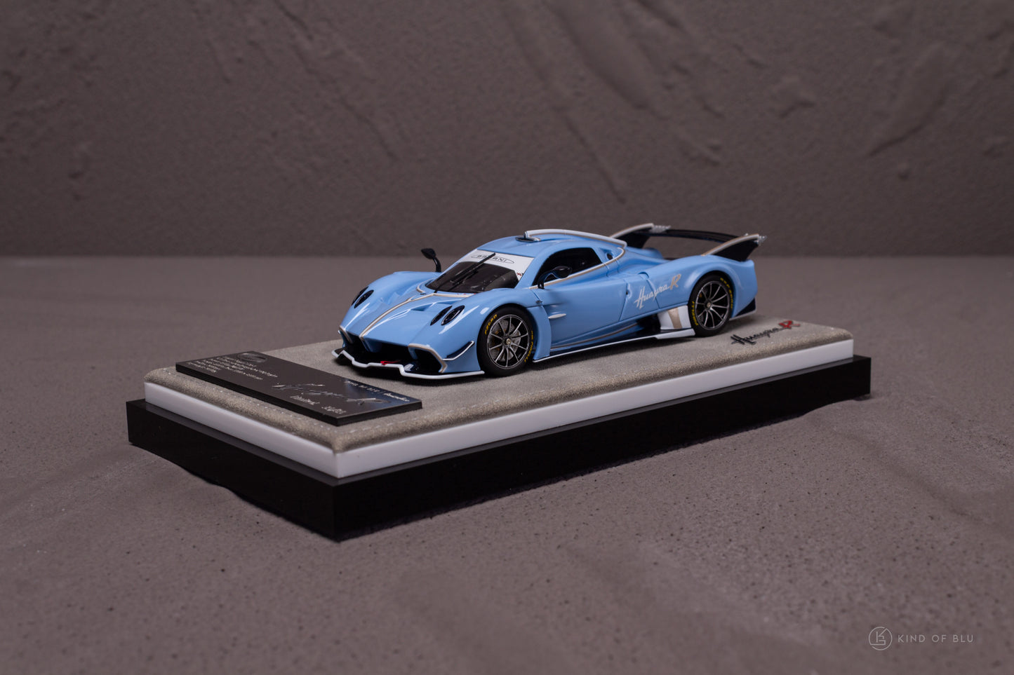 Pagani Huayra R in Azzurro La Plata